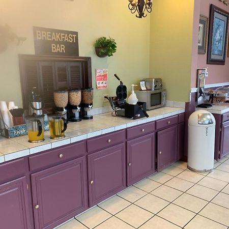 Lincoln Inn Express Hotel And Suites Оклахома-Сити Экстерьер фото